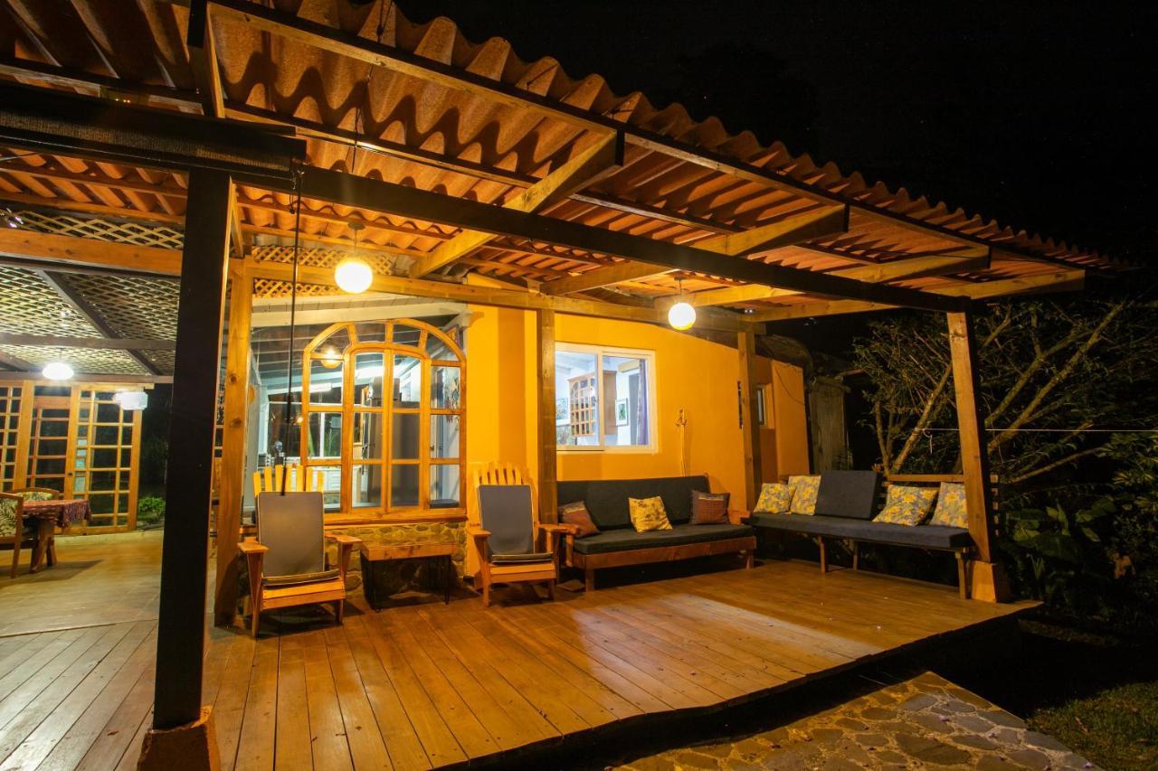 Lake Front Retreat At Los Elementos Санта Круз Ла Лагуна Екстериор снимка