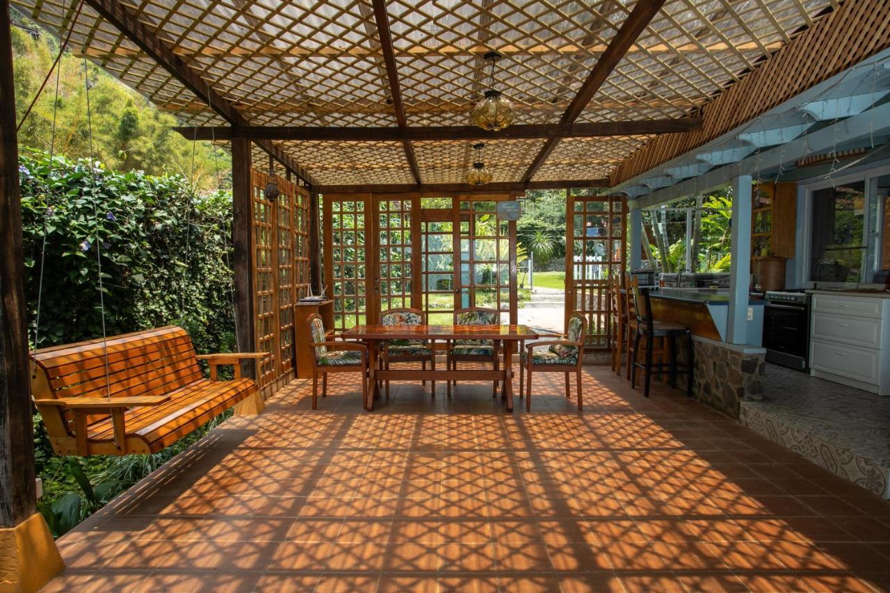 Lake Front Retreat At Los Elementos Санта Круз Ла Лагуна Екстериор снимка